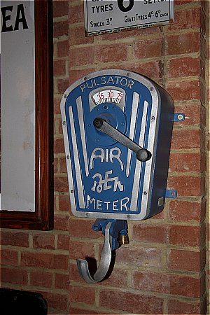 PULSATOR AIR PUMP - click to enlarge